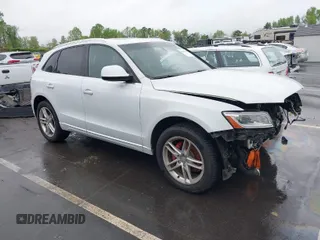 2015 Audi Q5 Premium Plus with VIN WA1LFAFP7FA037663, listed as a IAAI auction lot 41987163 with 139,509 mi miles. Bid and sale history available at carsss.com. Image 1.