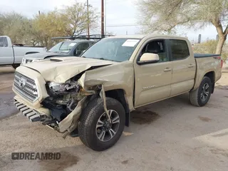 2017 Toyota Tacoma SR5 with VIN 3TMCZ5AN2HM063328, listed as a IAAI auction lot 41541775 with 137,610 mi miles and . Bid and sale history available at DreamBid. Image 18.