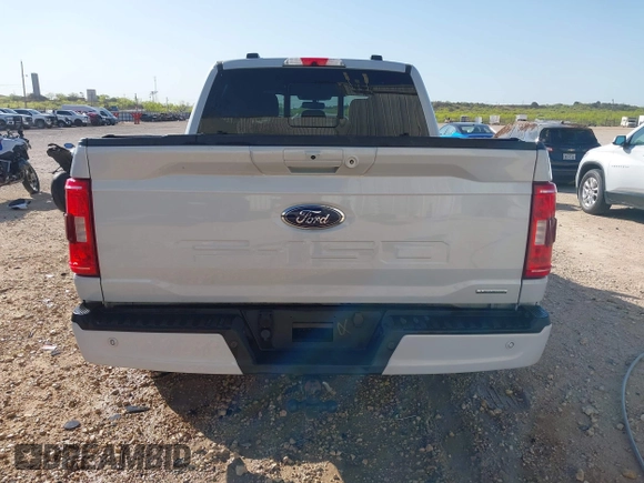 2022 Ford F-150 XL z VIN 1FTEW1EP6NKD68369, wystawiony jako IAAI lot #41985108 z przebiegiem 58 464 mil mil oraz . Historia ofert i sprzedaży dostępna na DreamBid. Obrazek 17.