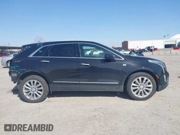 2017 Cadillac XT5 Platinum AWD z VIN 1GYKNFRS7HZ103127, wystawiony jako IAAI lot #41830037 z przebiegiem 82 480 mil mil oraz . Historia ofert i sprzedaży dostępna na DreamBid. Obrazek 14.