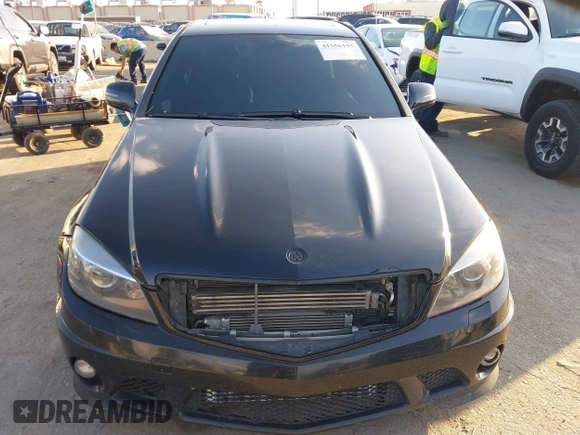 2009 Mercedes-Benz C 63 AMG with VIN WDDGF77X39F231287, listed as a IAAI auction lot 41556195 with 173,471 mi miles and . Bid and sale history available at DreamBid. Image 13.