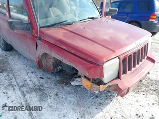 2006 Jeep Commander with VIN 1J8HG48K56C195413, listed as a IAAI auction lot 41405302 with 74,062 mi miles and . Bid and sale history available at DreamBid. Image 6.