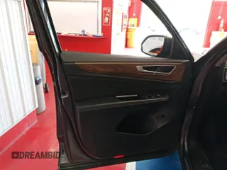 2024 Volkswagen Atlas SE с VIN 1V2HR2CA1RC556840, выставлен на аукционе IAAI как лот 42786516 с пробегом 24 384 миль миль и . История ставок и продаж доступна на DreamBid. Изображение 25.