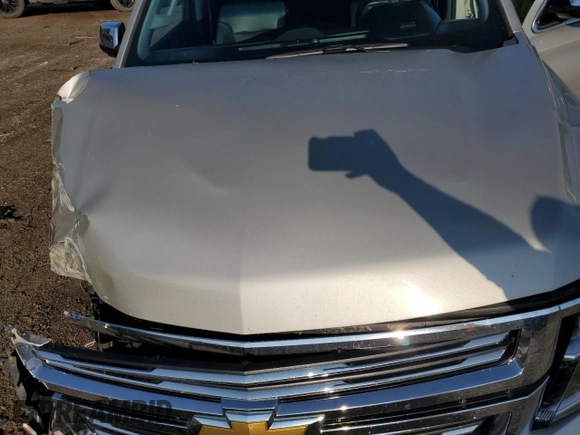 2015 Chevrolet Tahoe LTZ z VIN 1GNSKCKC5FR100084, wystawiony jako Copart lot #68003764 z przebiegiem Nie podano mil oraz Czysty tytuł • Clean title. Historia ofert i sprzedaży dostępna na DreamBid. Obrazek 12.