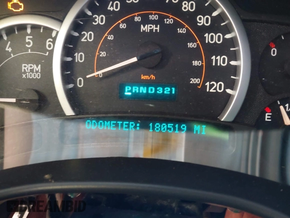 2005 Hummer H2 SUT with VIN 5GRGN22UX5H106653, listed as a IAAI auction lot 42015559 with 180,519 mi miles. Bid and sale history available at carsss.com. Image 15.