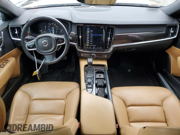 2018 Volvo S90 Momentum z VIN LVY982MK2JP016810, wystawiony jako Copart lot #49977074 z przebiegiem 67 685 mil mil oraz Szkody całkowita. Historia ofert i sprzedaży dostępna na DreamBid. Obrazek 8.