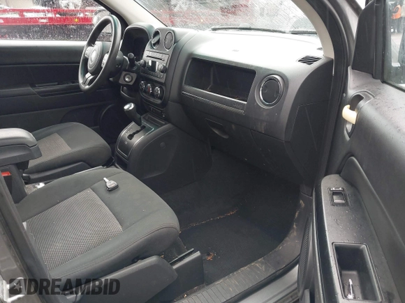 2013 Jeep Compass Sport with VIN 1C4NJDBB5DD101879, listed as a IAAI auction lot 41208112 with 168,300 mi miles. Bid and sale history available at carsss.com. Image 5.