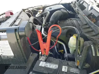 2014 Ram 1500 Big Horn z VIN 1C6RR7LT8ES334680, wystawiony jako IAAI lot #43080897 z przebiegiem 173 588 mil mil oraz . Historia ofert i sprzedaży dostępna na DreamBid. Obrazek 19.