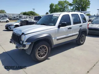 2005 Jeep Liberty Sport with VIN 1J4GK48K95W682154, listed as a Copart auction lot 52176155 with 164,743 mi miles and Salvage Title. Bid and sale history available at carsss.com. Image 1.