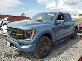 2023 Ford F-150 XL с VIN 1FTFW1E56PFB93362, выставлен на аукционе Copart как лот 62772725 с пробегом 52 292 миль миль и Списание • Salvage title. История ставок и продаж доступна на DreamBid. Изображение 1.