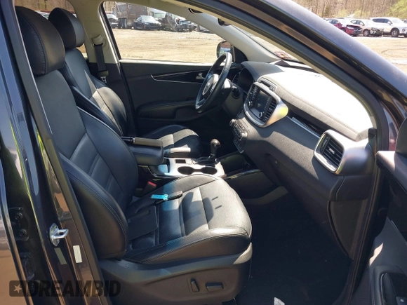 2018 Kia Sorento EX with VIN 5XYPHDA57JG388378, listed as a IAAI auction lot 41977584 with 121,482 mi miles and . Bid and sale history available at carsss.com. Image 5.