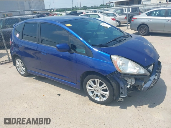 2010 Honda Fit Sport с VIN JHMGE8H4XAC025203, выставлен на аукционе IAAI как лот 42265296 с пробегом 172 352 миль миль и . История ставок и продаж доступна на DreamBid. Изображение 1.