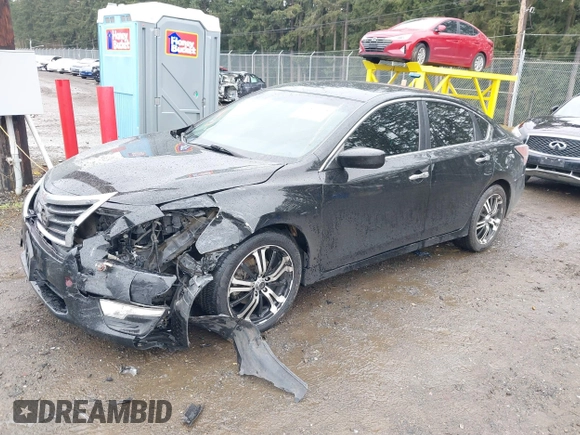 2015 Nissan Altima 2.5 S with VIN 1N4AL3AP6FC213623, listed as a IAAI auction lot 41831798 with 132,876 mi miles. Bid and sale history available at carsss.com. Image 17.