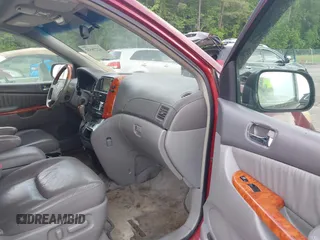 2008 Toyota Sienna XLE z VIN 5TDZK22C58S144253, wystawiony jako IAAI lot #42278532 z przebiegiem Nie podano mil oraz . Historia ofert i sprzedaży dostępna na DreamBid. Obrazek 5.