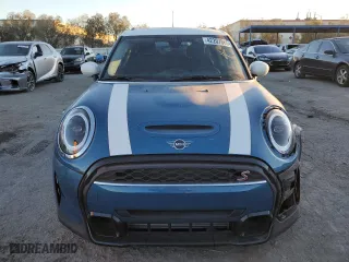 2024 MINI Hardtop 4 Door Cooper S with VIN WMW53DK00R2U61196, listed as a Copart auction lot 42207865 with 0 mi miles and Salvage Title. Bid and sale history available at carsss.com. Image 5.