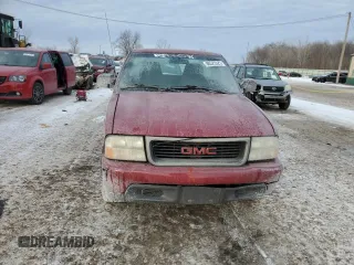 2001 GMC Sonoma SLS with VIN 1GTCS14WX1K188883, listed as a Copart auction lot 88525525 with 0 mi miles and Salvage Title. Bid and sale history available at carsss.com. Image 5.