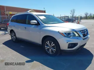 2018 Nissan Pathfinder SL with VIN 5N1DR2MN2JC628615, listed as a IAAI auction lot 41881932 with 122,404 mi miles. Bid and sale history available at carsss.com. Image 1.