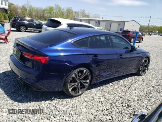 2023 Audi S5 Sportback Premium Plus z VIN WAUB4CF53PA032282, wystawiony jako Copart lot #55427535 z przebiegiem 28 847 mil mil oraz Szkody całkowita. Historia ofert i sprzedaży dostępna na DreamBid. Obrazek 3.