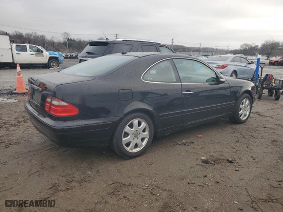 2001 Mercedes-Benz CLK-Class with VIN WDBLJ65GX1F170172, listed as a Copart auction lot 84960224 with 107,247 mi miles and Salvage Title. Bid and sale history available at carsss.com. Image 3.