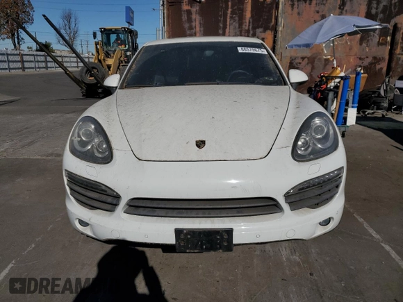 2012 Porsche Cayenne S Hybrid z VIN WP1AE2A23CLA93180, wystawiony jako Copart lot #88579675 z przebiegiem 50 909 mil mil oraz Tytuł czysty. Historia ofert i sprzedaży dostępna na DreamBid. Obrazek 5.
