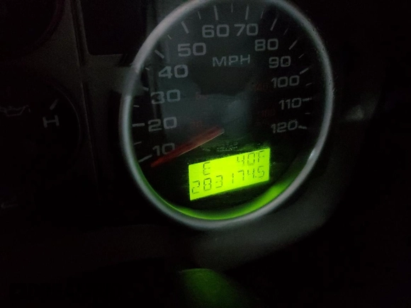 2005 Ford F-150 XLT with VIN 1FTPX14525NA72494, listed as a Copart auction lot 42921545 with 283,174 mi miles and Clean Title. Bid and sale history available at carsss.com. Image 9.