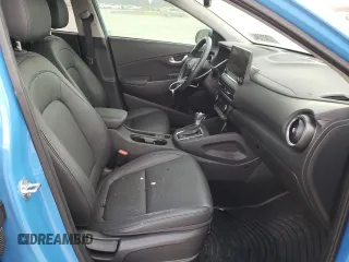 2022 Hyundai Kona Limited with VIN KM8K53A38NU794410, listed as a Copart auction lot 52525342 with 18,825 mi miles and Salvage Title. Bid and sale history available at carsss.com. Image 5.