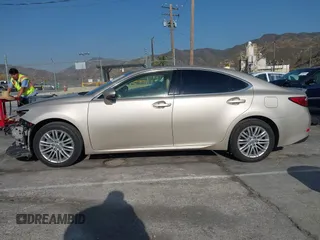 2015 Lexus ES 330 with VIN JTHBK1GGXF2172642, listed as a IAAI auction lot 42433367 with 77,749 mi miles and . Bid and sale history available at DreamBid. Image 15.