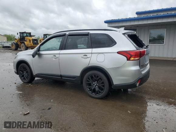 2018 Mitsubishi Outlander ES z VIN JA4AZ3A37JZ049398, wystawiony jako Copart lot #57813585 z przebiegiem 52 946 mil mil oraz Szkoda całkowita • Salvage title. Historia ofert i sprzedaży dostępna na DreamBid. Obrazek 2.