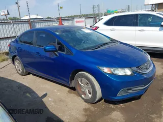 2014 Honda Civic LX z VIN 19XFB2F57EE267413, wystawiony jako IAAI lot #40573956 z przebiegiem 83 849 mil mil oraz . Historia ofert i sprzedaży dostępna na DreamBid. Obrazek 1.