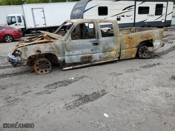 2007 GMC Sierra 1500 Classic SLE1 with VIN 1GTEK19B47E175228, listed as a Copart auction lot 73457444 with NaN miles and Salvage Title. Bid and sale history available at carsss.com. Image 1.