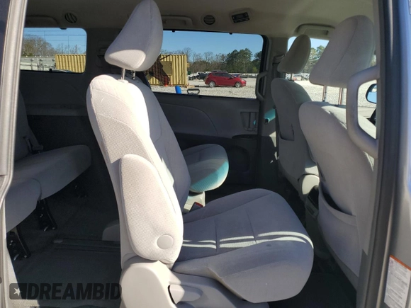 2017 Toyota Sienna LE Auto Access Seat с VIN 5TDKZ3DC1HS768261, выставлен на аукционе Copart как лот 49457495 с пробегом 154 535 миль миль и Списание • Salvage title. История ставок и продаж доступна на DreamBid. Изображение 11.