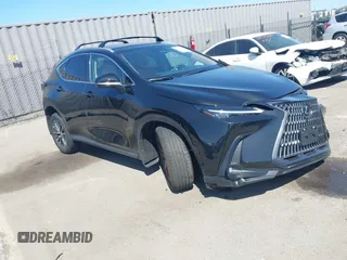 2025 Lexus NX 350 Premium z VIN 2T2GGCEZ5SC071931, wystawiony jako IAAI lot #42002276 z przebiegiem 1 870 mil mil oraz . Historia ofert i sprzedaży dostępna na DreamBid. Obrazek 1.