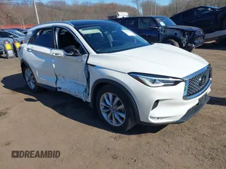 2020 Infiniti QX50 Luxe z VIN 3PCAJ5M33LF105608, wystawiony jako IAAI lot #41999630 z przebiegiem 44 245 mil mil oraz . Historia ofert i sprzedaży dostępna na DreamBid. Obrazek 1.