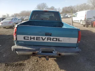 1997 Chevrolet Silverado 1500 with VIN 2GCEK19R2V1229234, listed as a Copart auction lot 47044425 with 196,943 mi miles and Salvage Title. Bid and sale history available at DreamBid. Image 6.