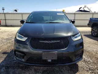 2022 Chrysler Pacifica Hybrid Limited z VIN 2C4RC1S74NR134649, wystawiony jako Copart lot #46552805 z przebiegiem 35 327 mil mil oraz Czysty tytuł • Clean title. Historia ofert i sprzedaży dostępna na DreamBid. Obrazek 5.