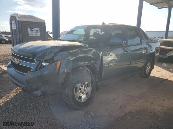 2012 Chevrolet Avalanche LT with VIN 3GNTKFE76CG202638, listed as a Copart auction lot 84060274 with 139,736 mi miles and Salvage Title. Bid and sale history available at carsss.com. Image 1.