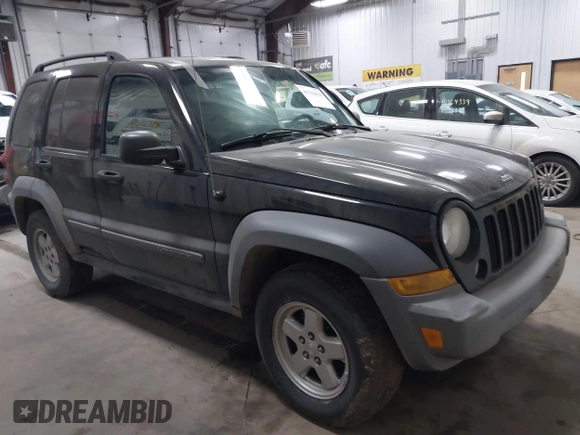 2005 Jeep Liberty Sport with VIN 1J4GL48K55W711355, listed as a IAAI auction lot 41743670 with 226,160 mi miles and . Bid and sale history available at carsss.com. Image 1.