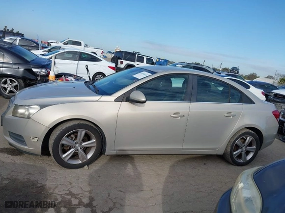 2012 Chevrolet Cruze LT w/2LT with VIN 1G1PG5SC3C7331254, listed as a IAAI auction lot 41813212 with NaN miles. Bid and sale history available at carsss.com. Image 14.