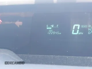 2006 Toyota Prius with VIN JTDKB20U167073069, listed as a IAAI auction lot 41886556 with 122,945 mi miles. Bid and sale history available at carsss.com. Image 15.