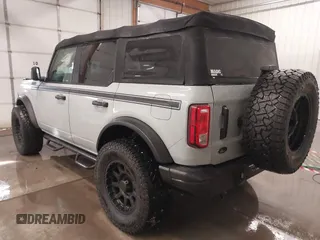2022 Ford Bronco with VIN 1FMEE5DH4NLB88639, listed as a IAAI auction lot 41597123 with 31,897 mi miles. Bid and sale history available at carsss.com. Image 3.