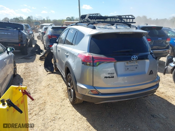 2018 Toyota RAV4 XLE with VIN 2T3WFREV5JW446272, listed as a IAAI auction lot 41897596 with 91,899 mi miles. Bid and sale history available at carsss.com. Image 3.