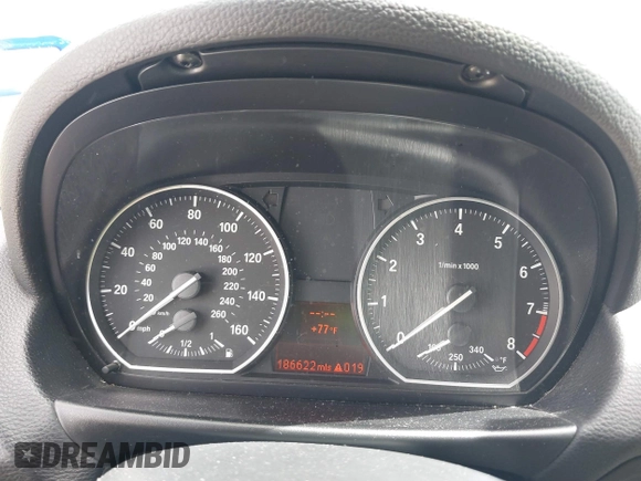 2008 BMW 1 Series 135i with VIN WBAUC73598VF23878, listed as a IAAI auction lot 41569879 with 186,622 mi miles. Bid and sale history available at carsss.com. Image 7.