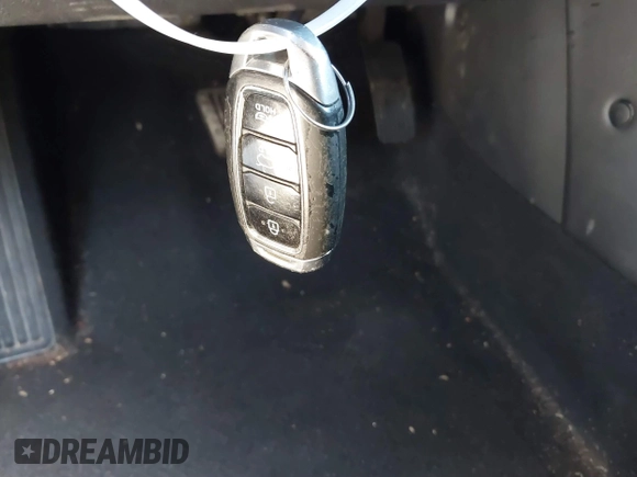 2018 Hyundai Kona Ultimate with VIN KM8K53A58JU123279, listed as a IAAI auction lot 41898010 with 60,002 mi miles. Bid and sale history available at carsss.com. Image 11.