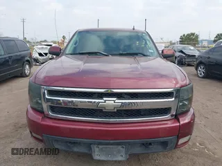 2008 Chevrolet Silverado 1500 LTZ with VIN 2GCEK13M781176306, listed as a IAAI auction lot 41582794 with 231,386 mi miles. Bid and sale history available at carsss.com. Image 11.