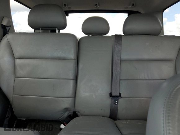 2007 Ford Escape XLT with VIN 1FMYU03187KB60049, listed as a Copart auction lot 74588994 with Not Provided miles and Non Repairable. Bid and sale history available at carsss.com. Image 10.