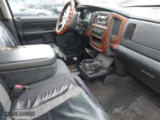 2003 Dodge Ram 1500 ST with VIN 1D7HU18DX3S293859, listed as a IAAI auction lot 41684118 with 999,999 mi miles. Bid and sale history available at carsss.com. Image 5.