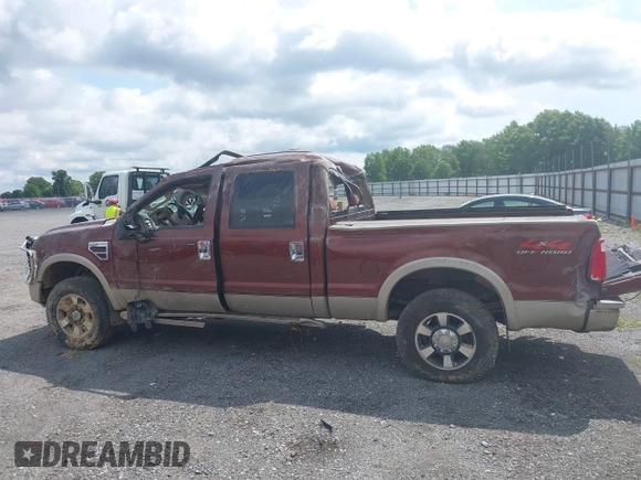 2008 Ford F-250 XL z VIN 1FTSW21R88EB49674, wystawiony jako IAAI lot #42348656 z przebiegiem 160 104 mil mil oraz . Historia ofert i sprzedaży dostępna na DreamBid. Obrazek 14.