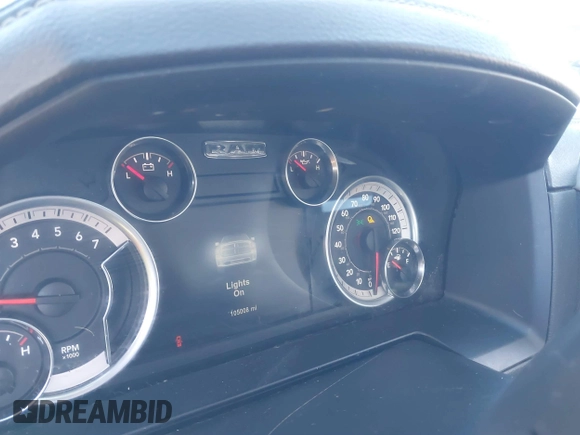 2018 Ram 1500 Night z VIN 1C6RR7MT1JS262536, wystawiony jako IAAI lot #41184477 z przebiegiem 105 008 mil mil oraz . Historia ofert i sprzedaży dostępna na DreamBid. Obrazek 7.