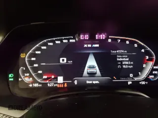 2021 BMW X5 M z VIN 5YMJU0C07M9E05109, wystawiony jako Copart lot #86393584 z przebiegiem 47 274 mil mil oraz Szkoda całkowita • Salvage title. Historia ofert i sprzedaży dostępna na DreamBid. Obrazek 9.