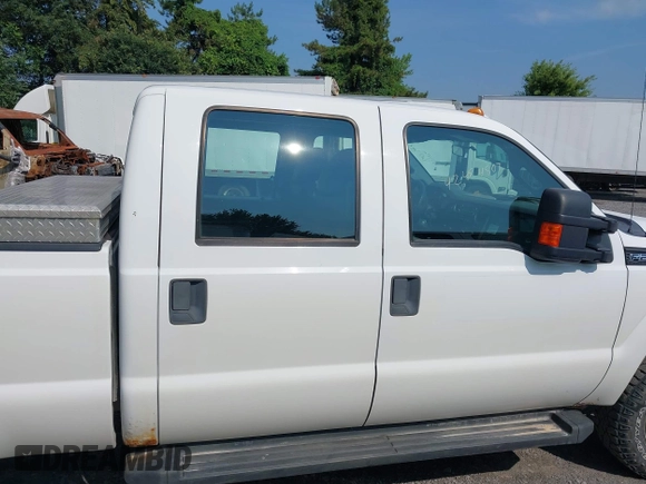 2012 Ford F-250 XL z VIN 1FT7W2B65CEB09619, wystawiony jako IAAI lot #42484807 z przebiegiem 42 149 mil mil oraz . Historia ofert i sprzedaży dostępna na DreamBid. Obrazek 13.